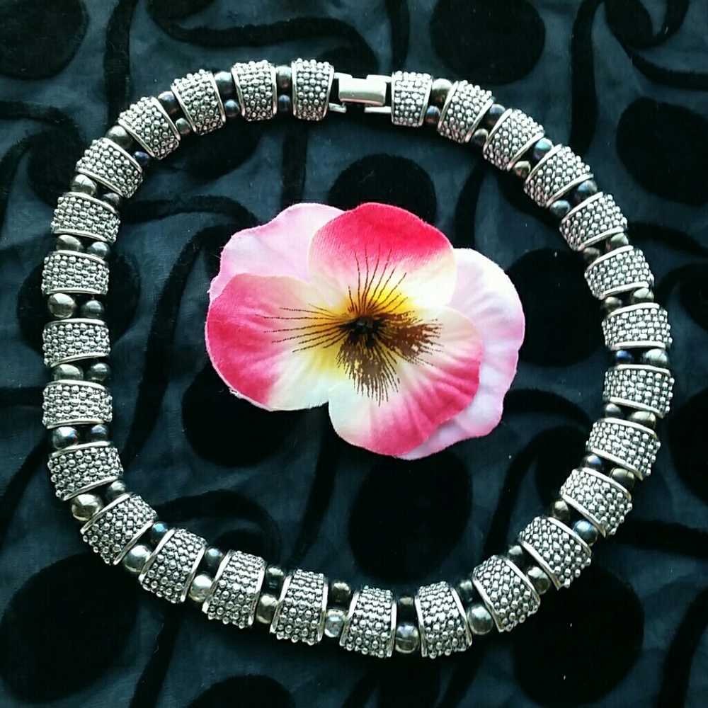 Vintage Silvertone Chuncky  Chocker Geometric Textured Necklace